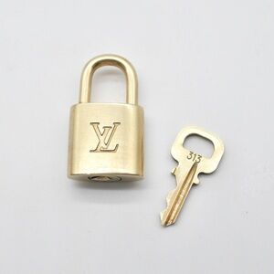🍓LV Lock and Key #313